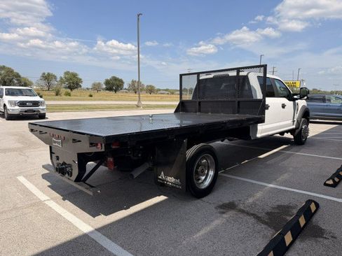 Used 2022 Ford F550 4x4 Crew Cab Super Duty w/ Power Equipment Group image 6