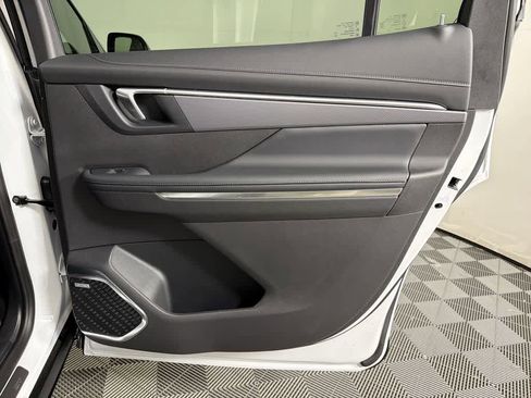 New 2026 Buick Enclave Sport Touring w/ Power Package image 29