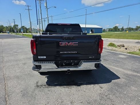 Used 2023 GMC Sierra 1500 SLT w/ SLT Premium Package AWD/4WD image 4