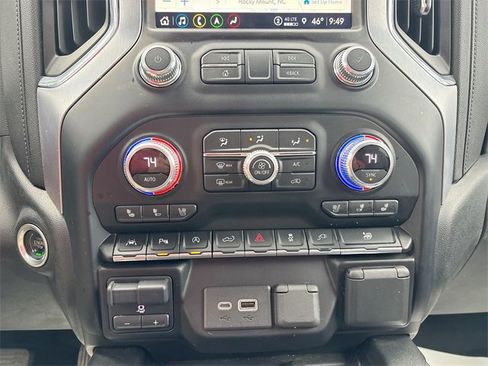 Used 2021 GMC Sierra 1500 SLT w/ SLT Premium Plus Package image 26