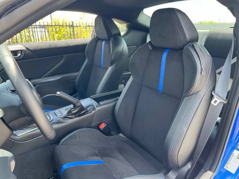 Used 2024 Subaru BRZ tS RWD image 23