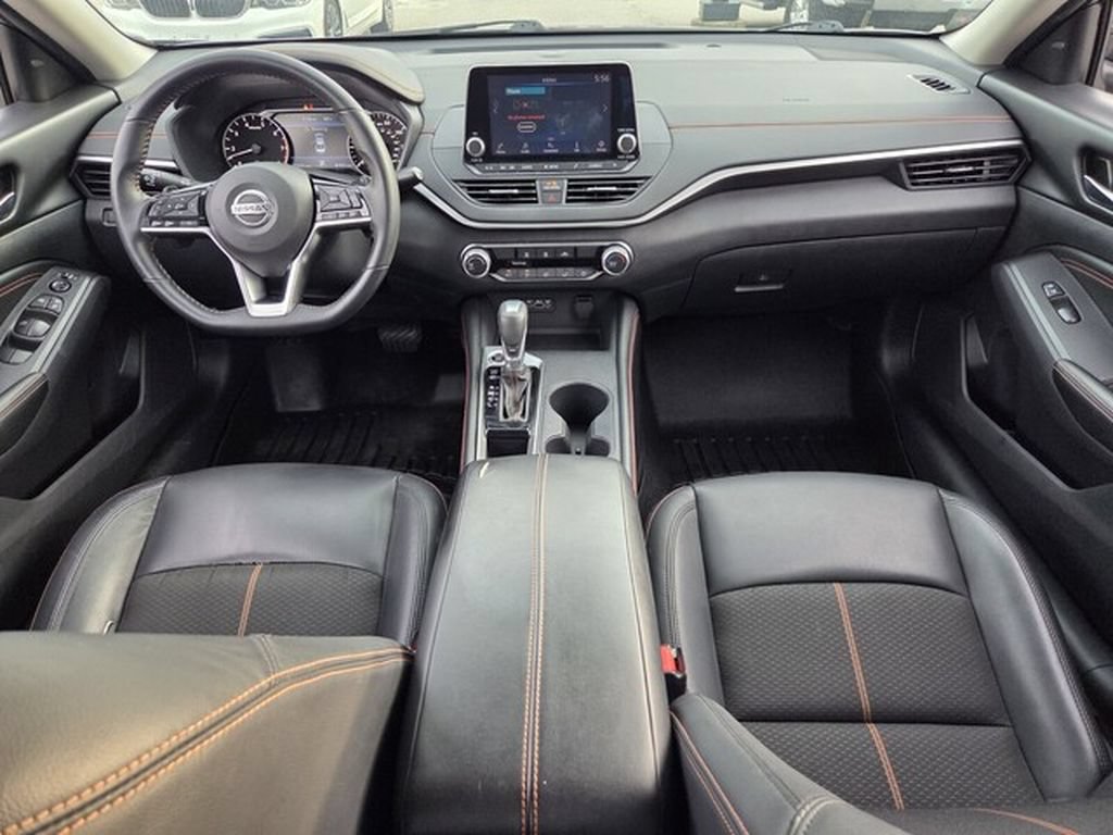 Used 2021 Nissan Altima 2.5 SR FWD image 6