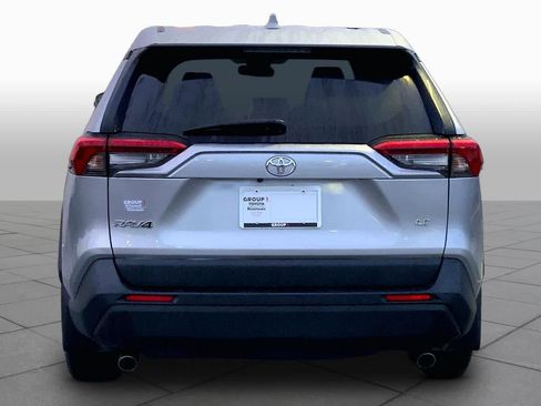 Used 2024 Toyota RAV4 LE FWD image 5