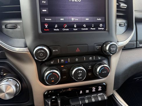 Used 2020 RAM 1500 Laramie AWD/4WD image 26