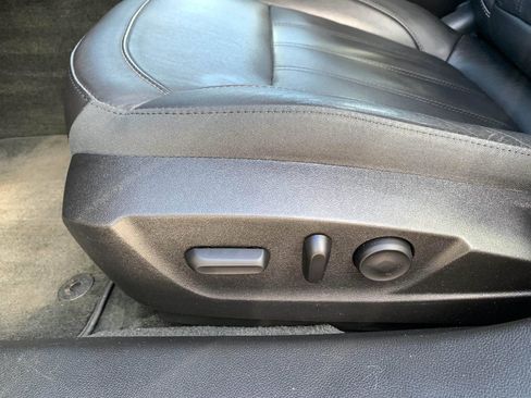 Used 2012 Buick Regal Premium image 33