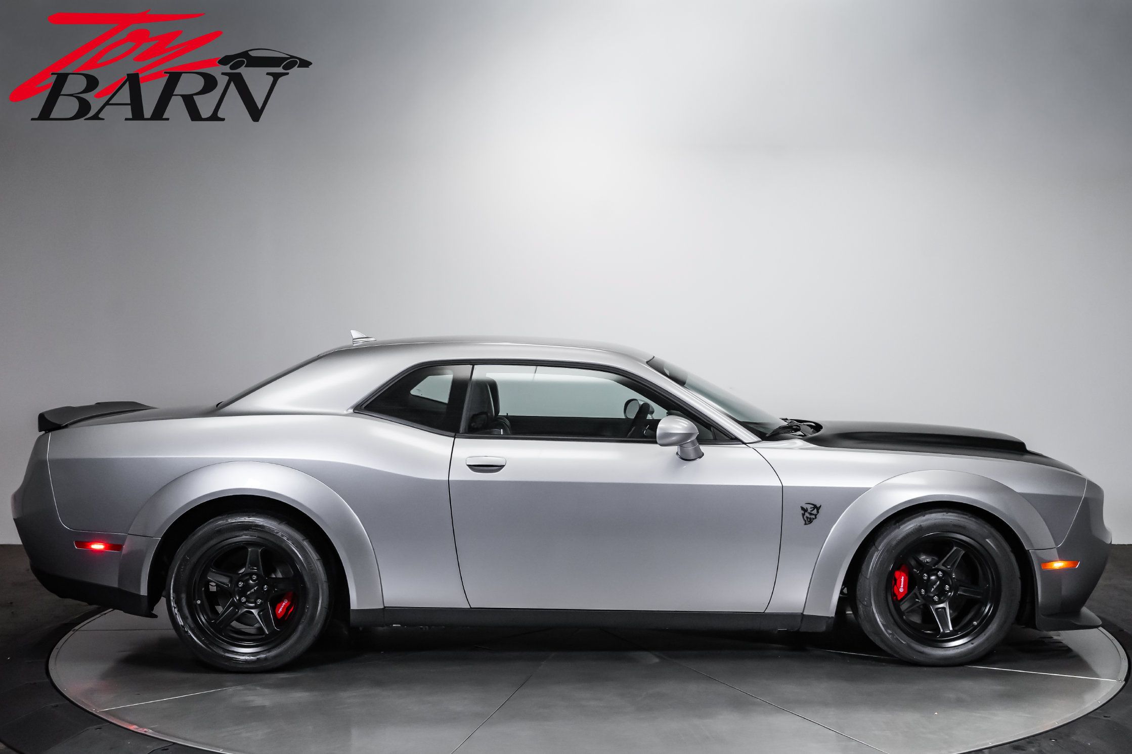 Used 2018 Dodge Challenger SRT Demon RWD image 6