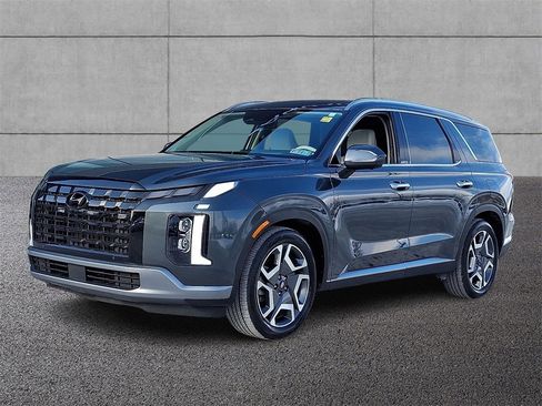 Used 2023 Hyundai Palisade Limited image 1