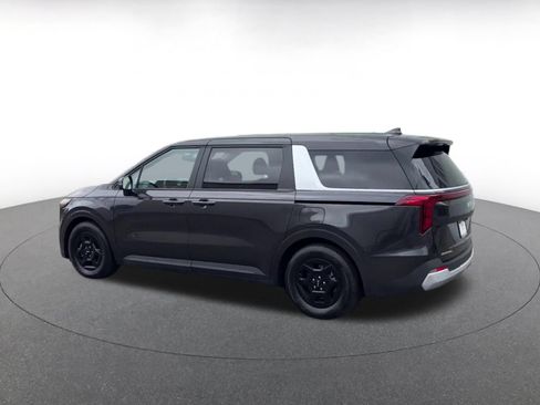 Used 2026 Kia Carnival FWD image 10