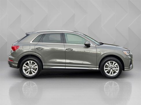 New 2025 Audi Q3 2.0T Premium Plus image 7
