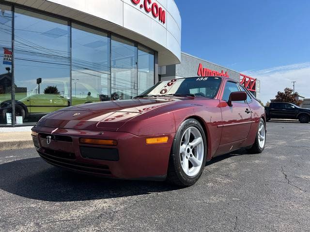 Used 1986 Porsche 944 Turbo RWD image 2