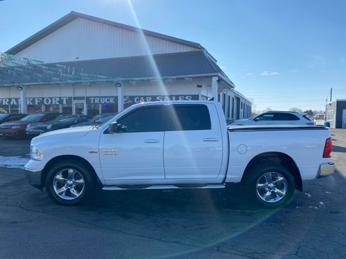 Used 2015 RAM 1500 Big Horn AWD/4WD image 9