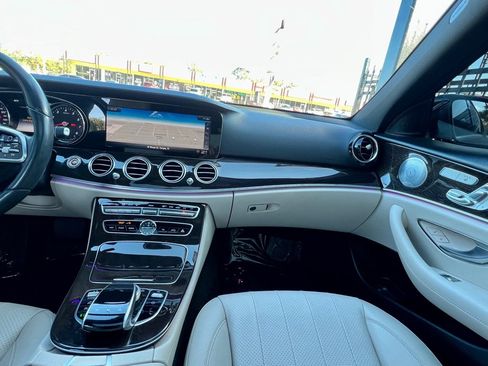 Used 2019 Mercedes-Benz E 300 image 41