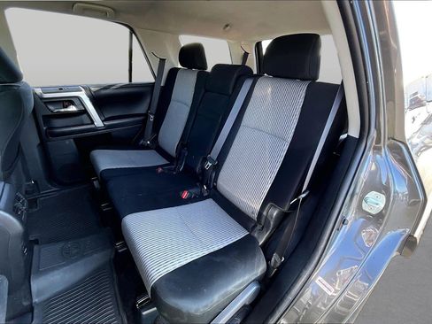 Used 2016 Toyota 4Runner SR5 AWD/4WD image 25