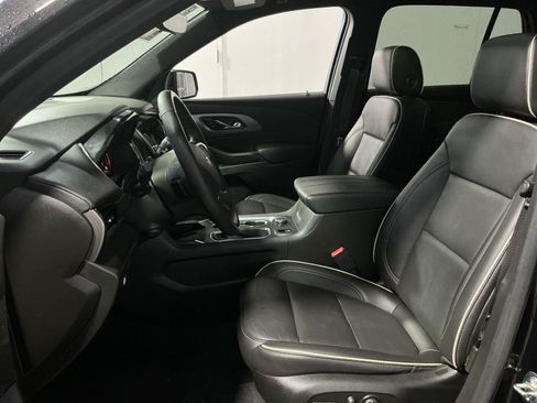 Used 2023 Chevrolet Traverse Premier AWD/4WD image 14
