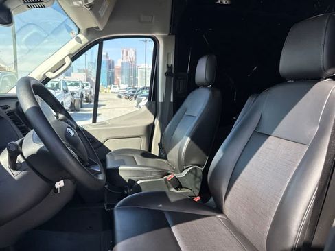 Used 2025 Ford Transit 250 148 Medium Roof RWD image 12