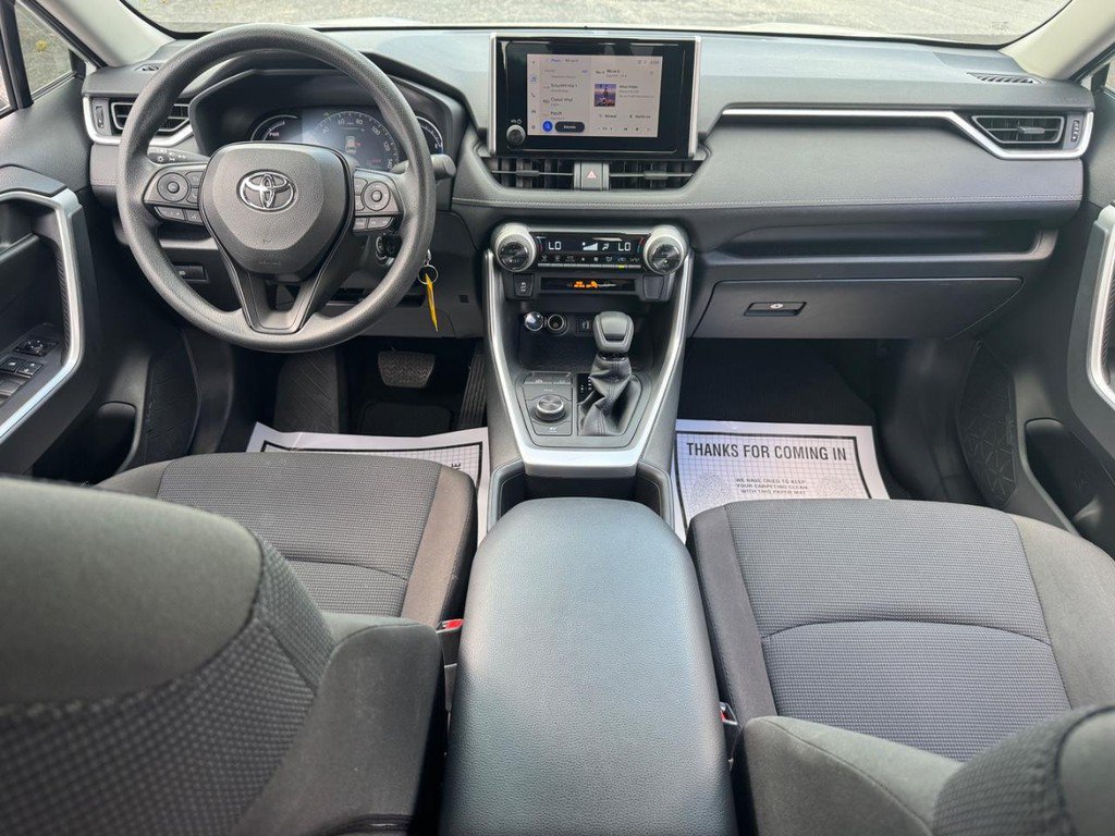 Used 2025 Toyota RAV4 LE AWD/4WD image 14