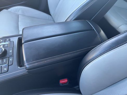 Used 2018 Genesis G80 3.3T Sport image 24