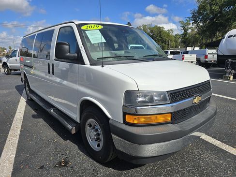 Used 2019 Chevrolet Express 3500 LT w/ LT Preferred Equipment Group image 8