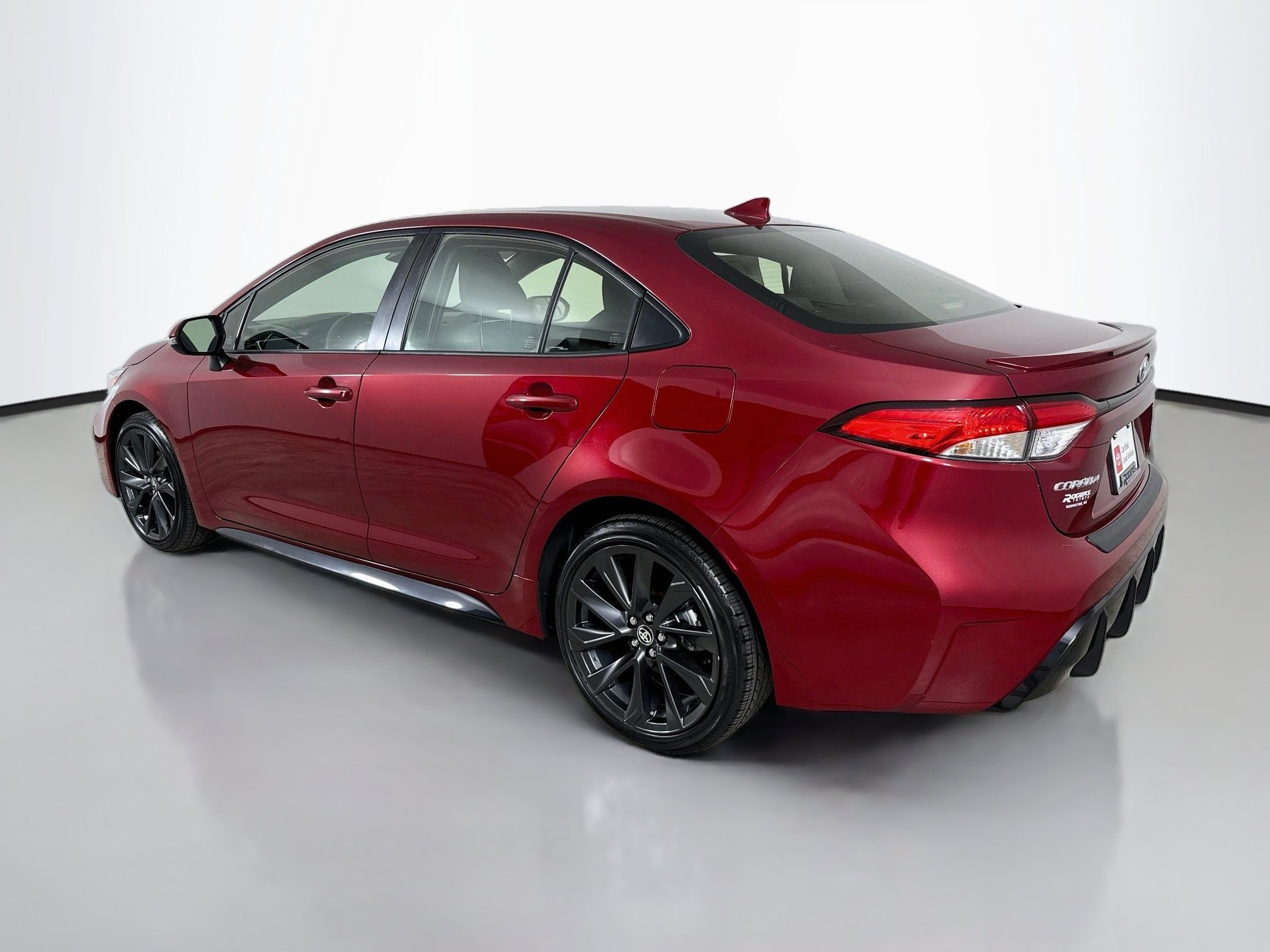 Certified 2024 Toyota Corolla SE FWD image 6