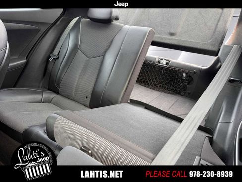 Used 2012 Hyundai Veloster w/ Style Pkg image 12