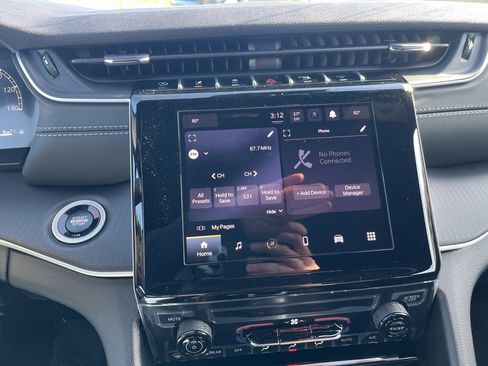 New 2025 Jeep Grand Cherokee Laredo X image 24