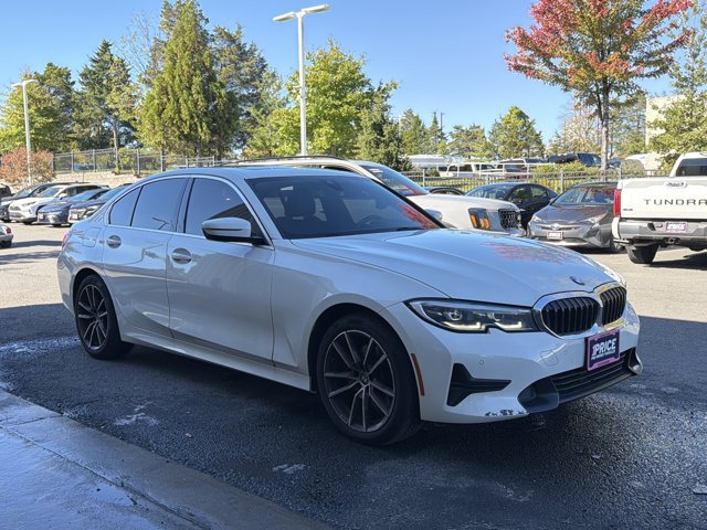 Used 2021 BMW 330i xDrive Sedan w/ Driving Assistance Package AWD/4WD image 3