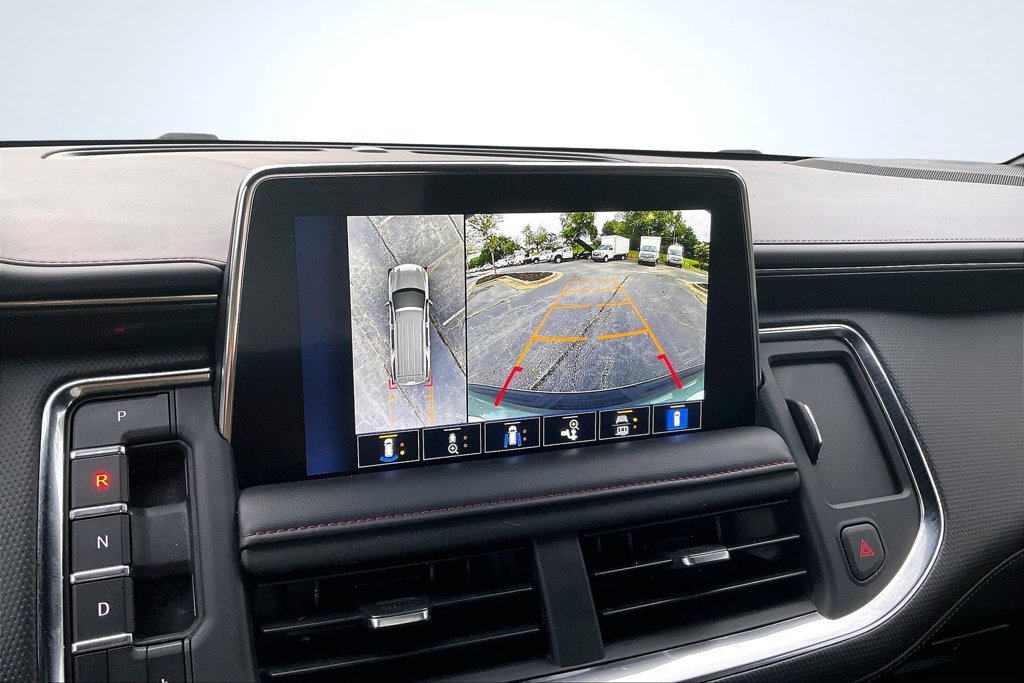 Used 2023 Chevrolet Tahoe RST w/ Luxury Package RWD image 13