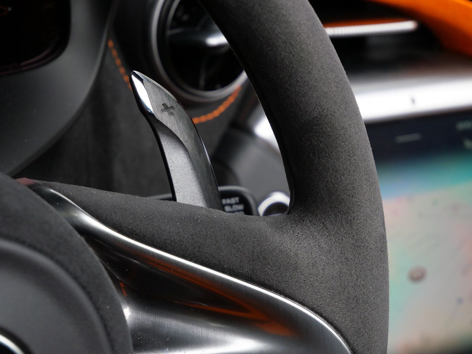 Used 2024 McLaren 750S Spider RWD image 12