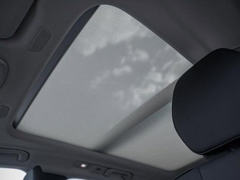 New 2026 Volvo XC60 B5 Plus w/ Protection Package Premier image 32