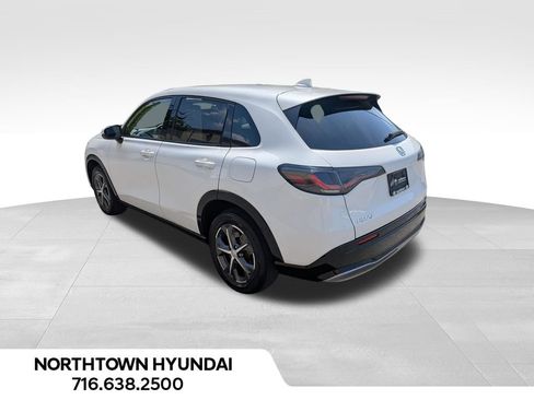 Used 2024 Honda HR-V EX-L image 3