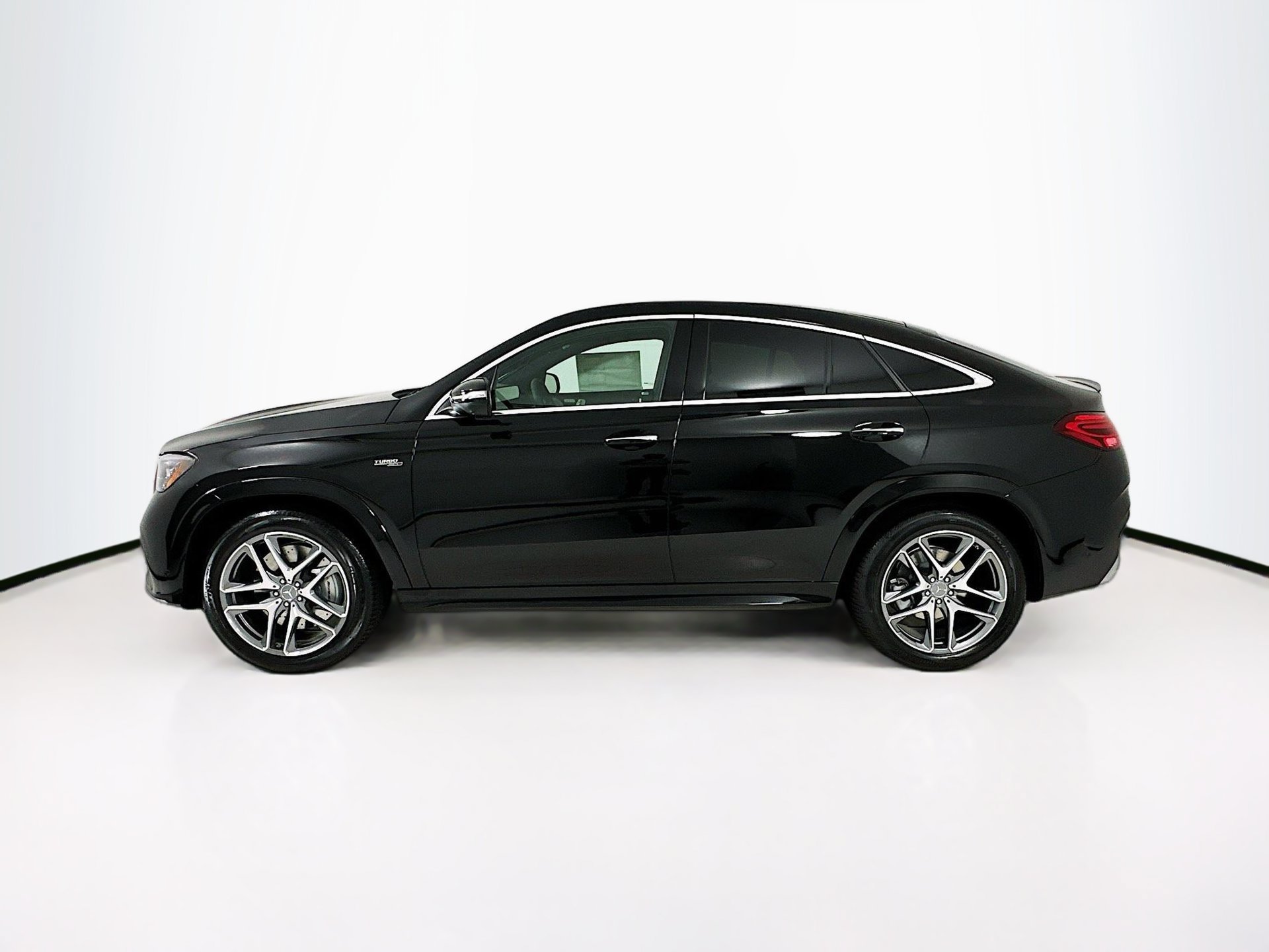 New 2026 Mercedes-Benz GLE 53 AMG 4MATIC Coupe image 5