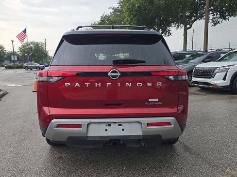Certified 2022 Nissan Pathfinder Platinum w/ Lighting Package (N93) FWD image 7