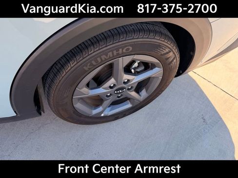 Certified 2025 Kia K4 LXS image 9