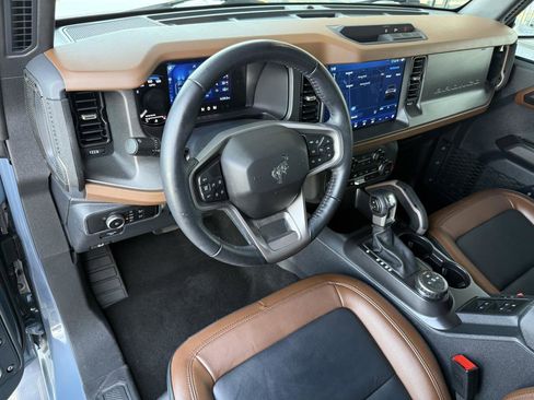 Used 2024 Ford Bronco Outer Banks image 17