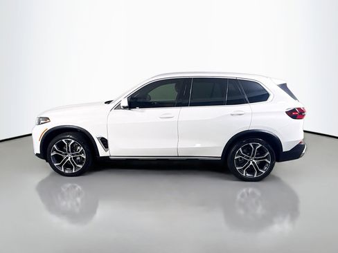 Used 2024 BMW X5 xDrive40i w/ Parking Assistance Package AWD/4WD image 6