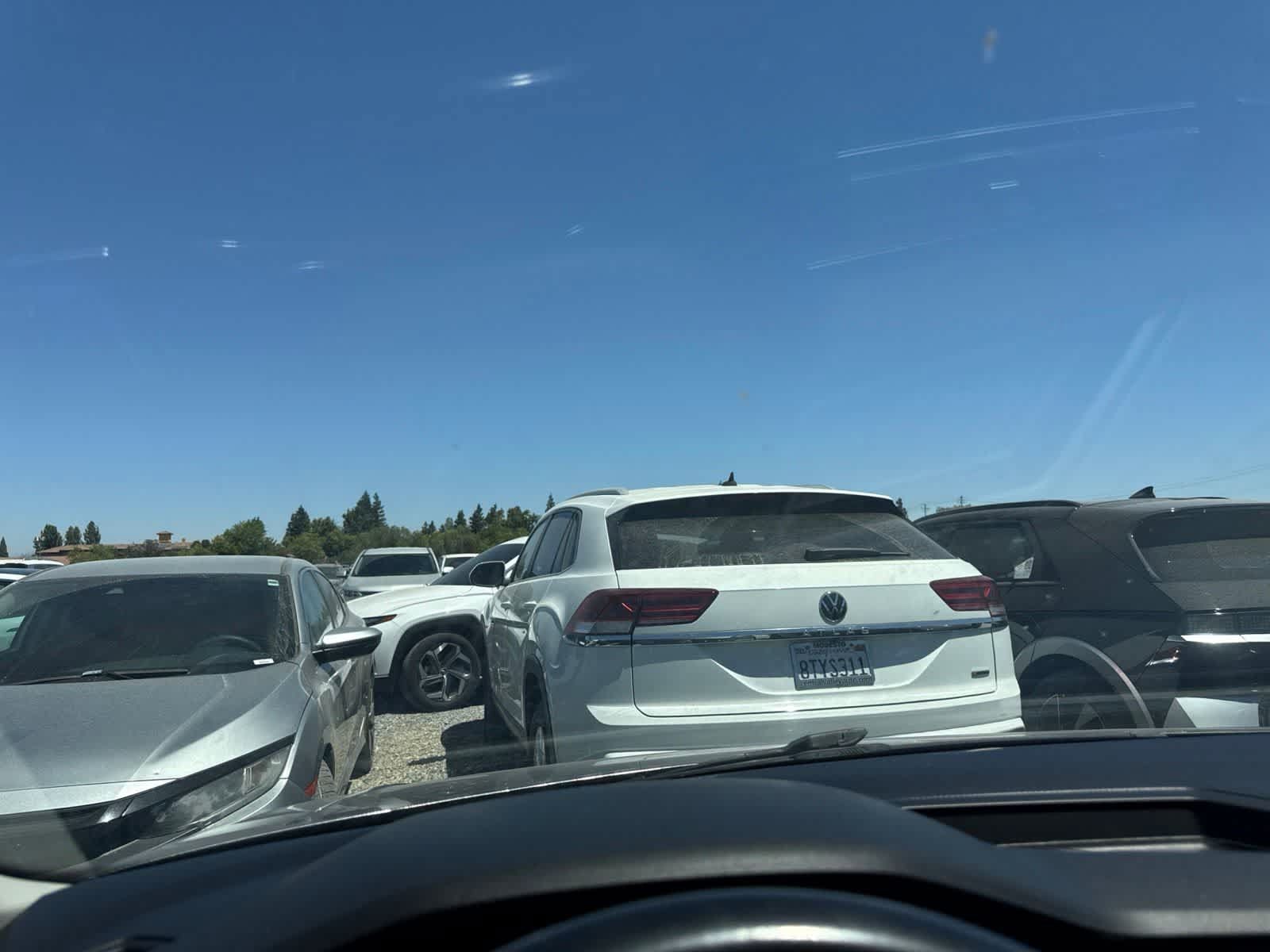 Used 2018 Volkswagen Tiguan SE FWD image 25
