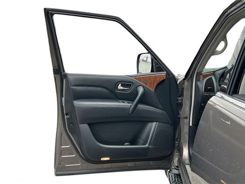 Used 2019 INFINITI QX80 Luxe w/ Proassist Package image 34