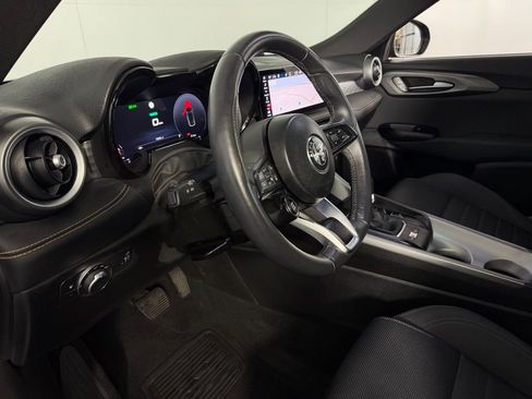 Used 2024 Alfa Romeo Tonale Ti image 23