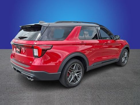 Used 2025 Ford Explorer ST AWD/4WD image 5