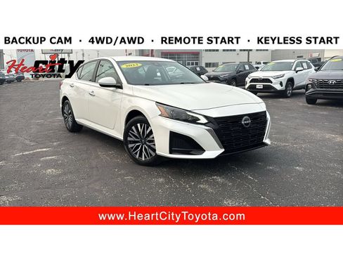 Used 2023 Nissan Altima 2.5 SV AWD/4WD image 1