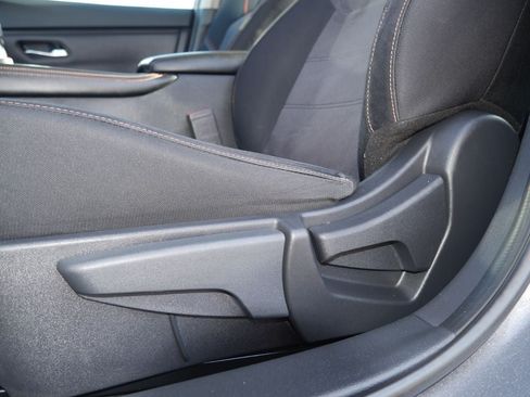 Used 2020 Nissan Sentra SR w/ Electronics Package FWD image 32