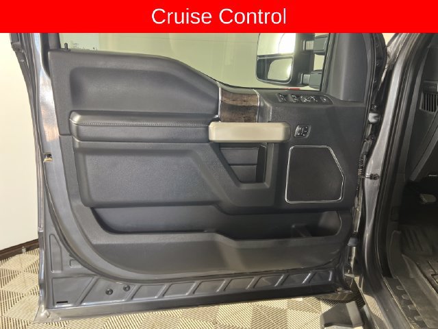 Used 2022 Ford F250 Lariat w/ Lariat Value Package AWD/4WD image 12