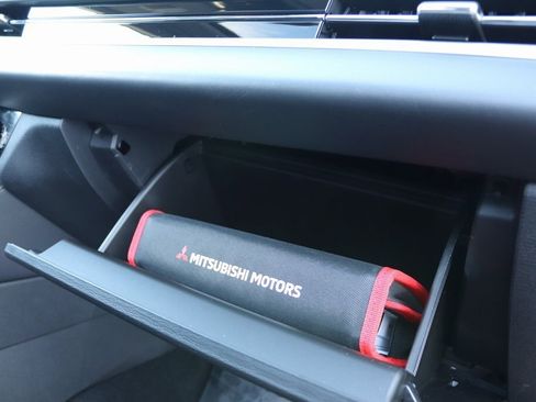 Used 2025 Mitsubishi Outlander SEL image 41