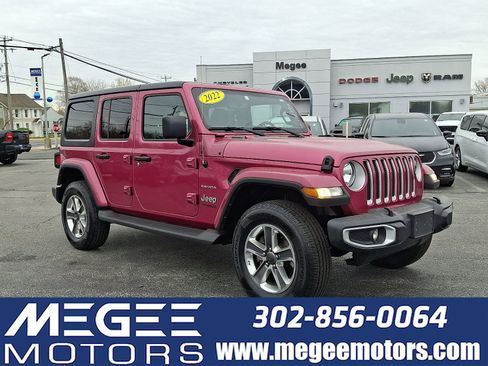 Used 2022 Jeep Wrangler Unlimited Sahara w/ Cold Weather Group AWD/4WD image 1