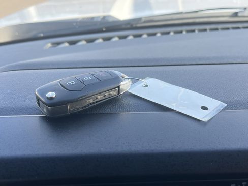 Certified 2024 Ford F250 XLT image 18