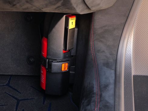 Used 2016 Lamborghini Aventador LP 750-4 Superveloce image 34