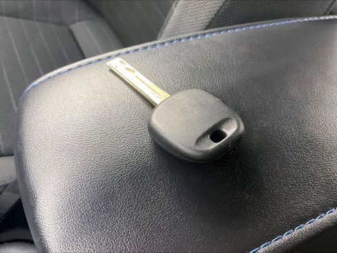 Used 2022 Toyota Corolla SE image 14