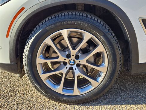 Used 2022 BMW X5 xDrive40i w/ Executive Package AWD/4WD image 11