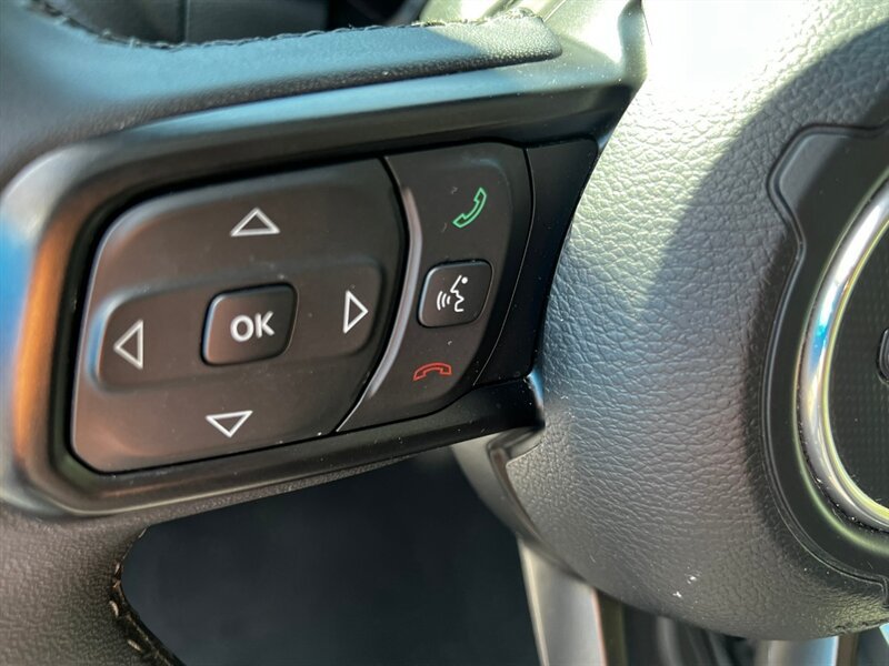 Used 2023 Jeep Gladiator Sport AWD/4WD image 24