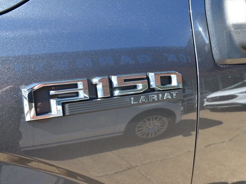 Used 2016 Ford F150 Lariat w/ Equipment Group 502A Luxury AWD/4WD image 14